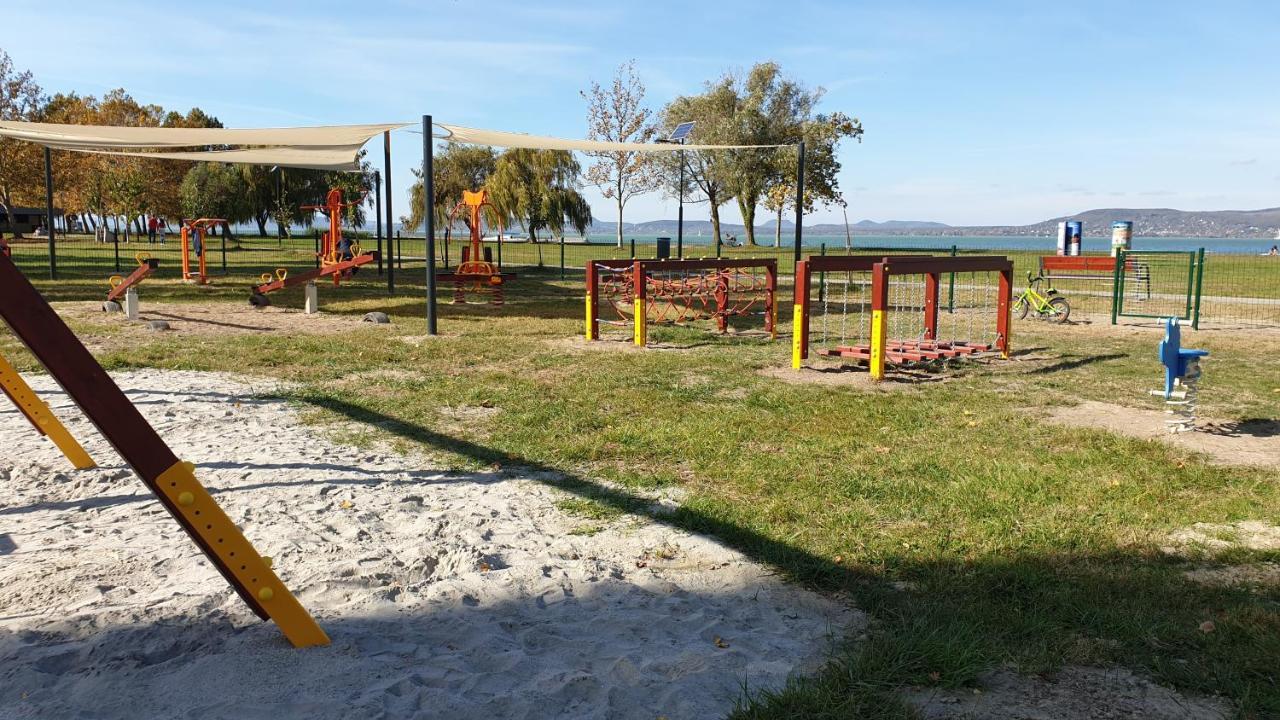 Lelle Resort B21 Balatonlelle Exterior photo
